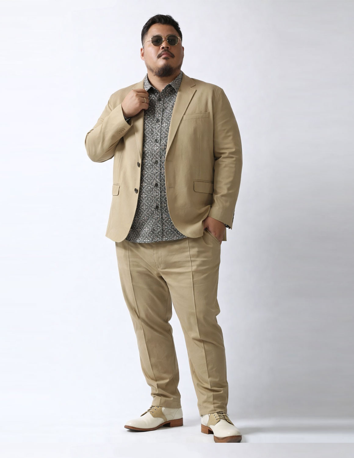 白鯨シャツ×極鯨セットアップのスタイルコーデ