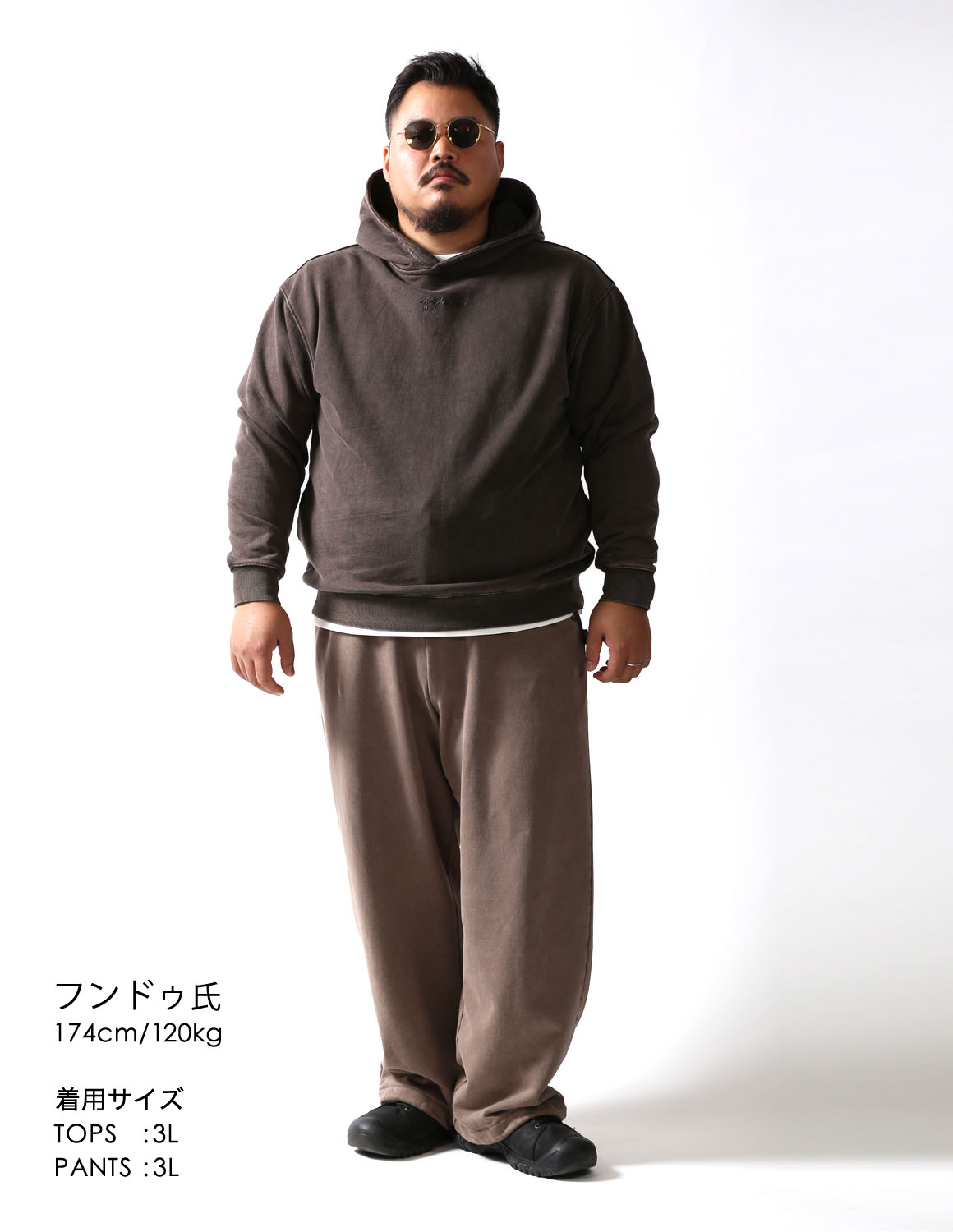 大きいサイズのパーカーのコーディネート1618