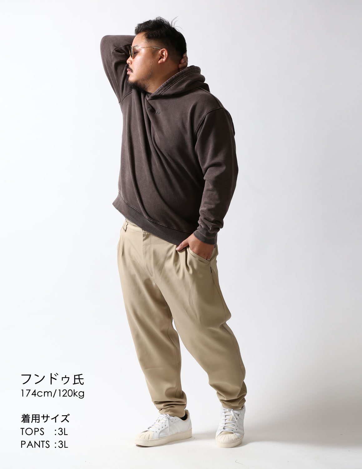 抜け感グレーの上品リラックス03