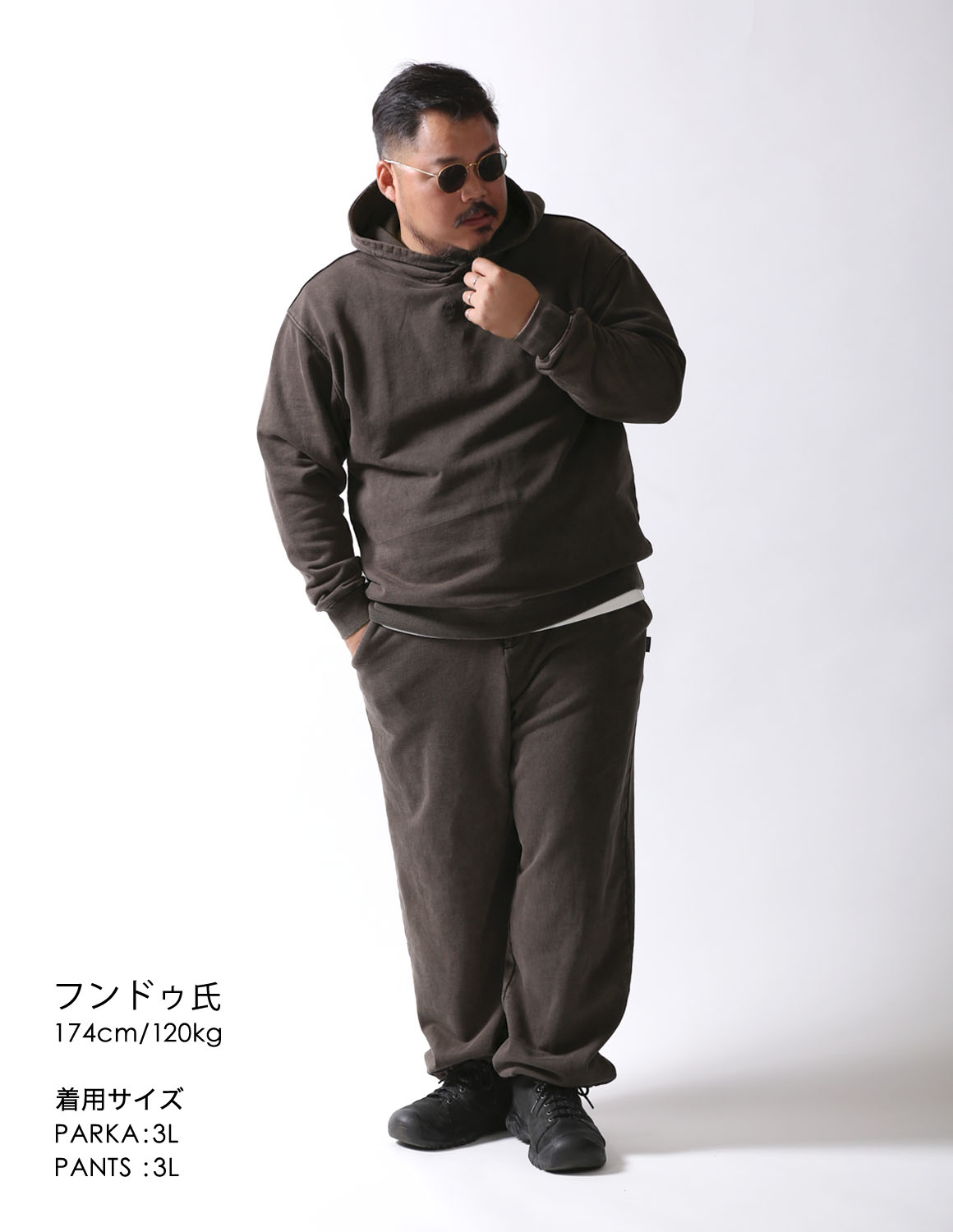 グレーが引き立つ大人のリラックス02