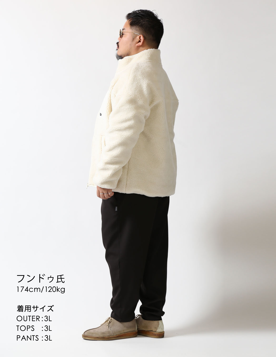 モノトーンでもふんわりコーデ03