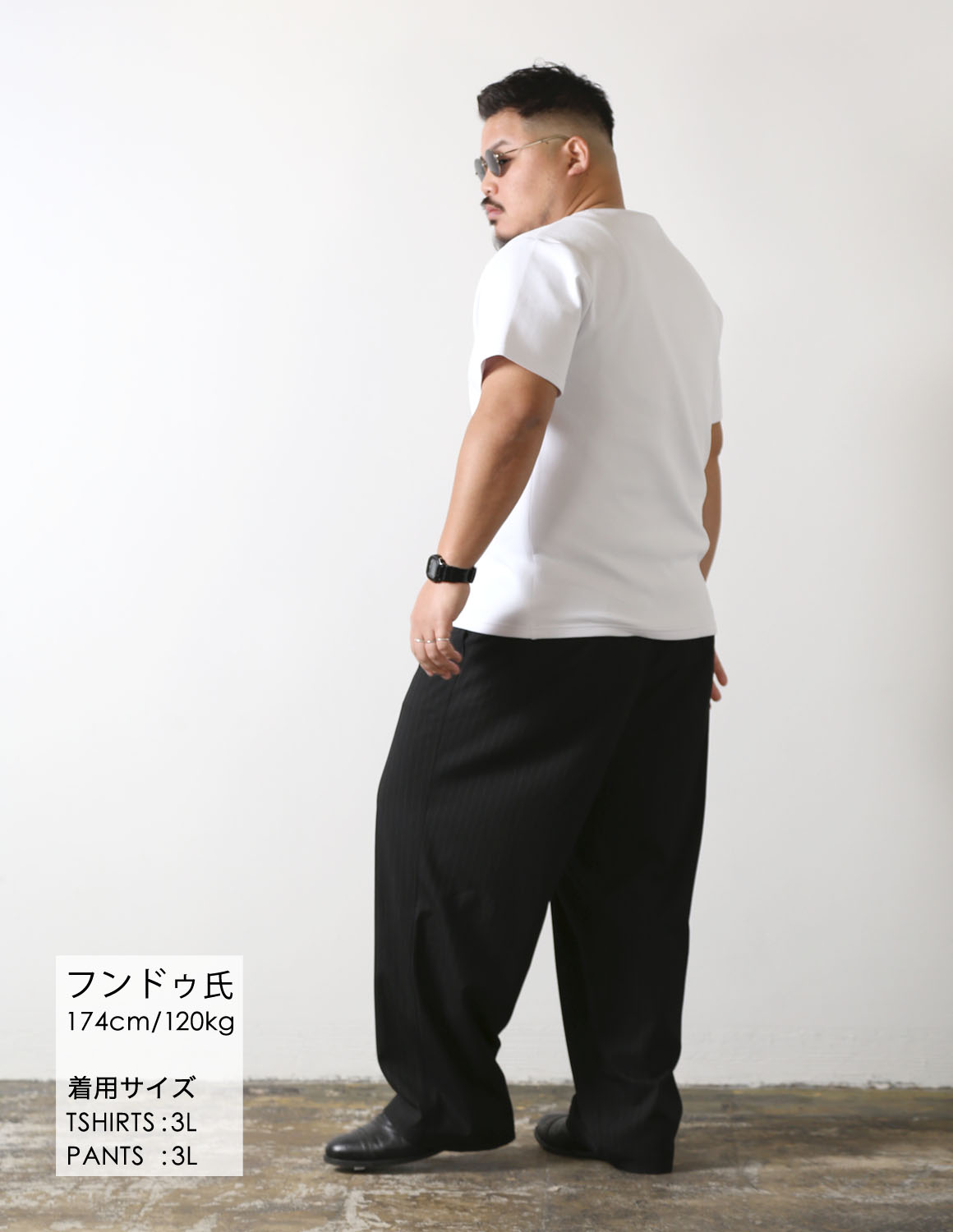 白と黒で魅せる、静かな存在感03