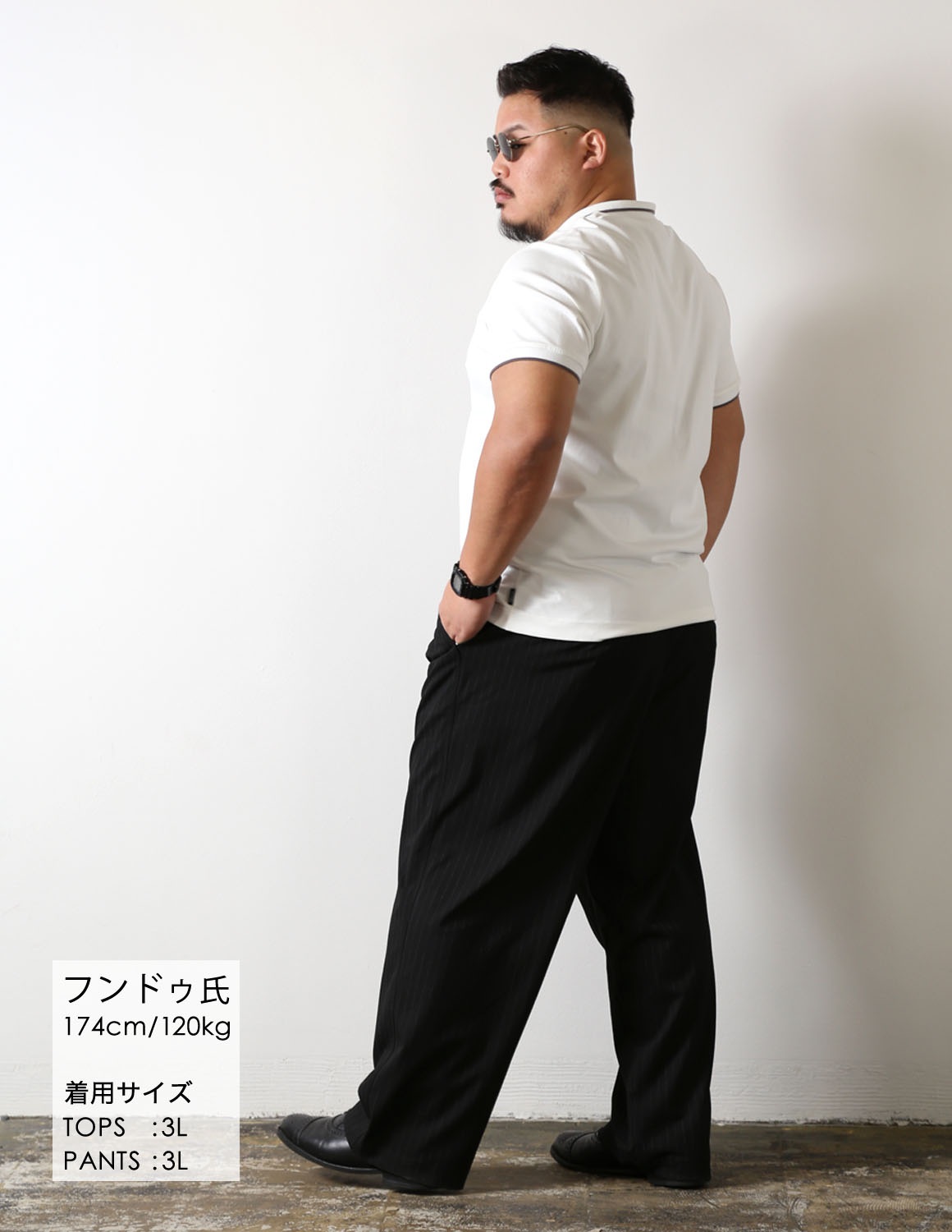 軽やかに決まるモノトーンコーデ03