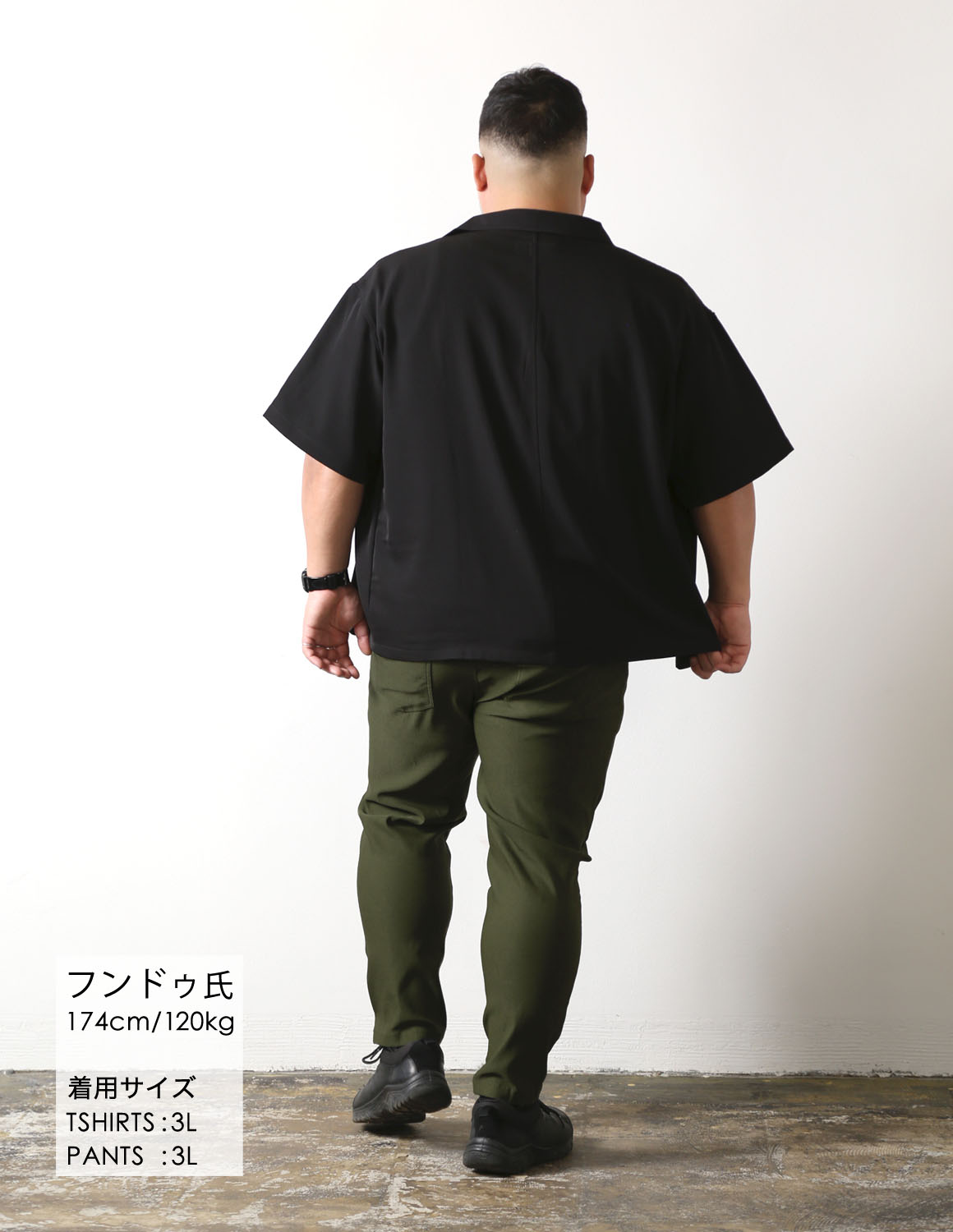 黒でまとめる余裕スタイル04